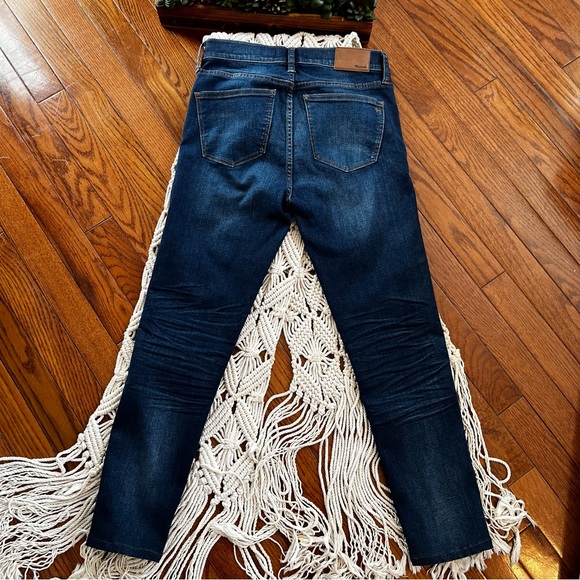 Madewell | 9” High Riser Skinny Skinny Jean - Picture 8 of 9